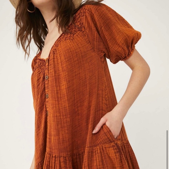 A beautiful Anthropologie dress in good condition. - Picture 3 of 4